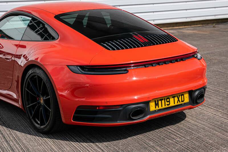 Bild 10/33 von Porsche 911 Carrera 4S (2019)