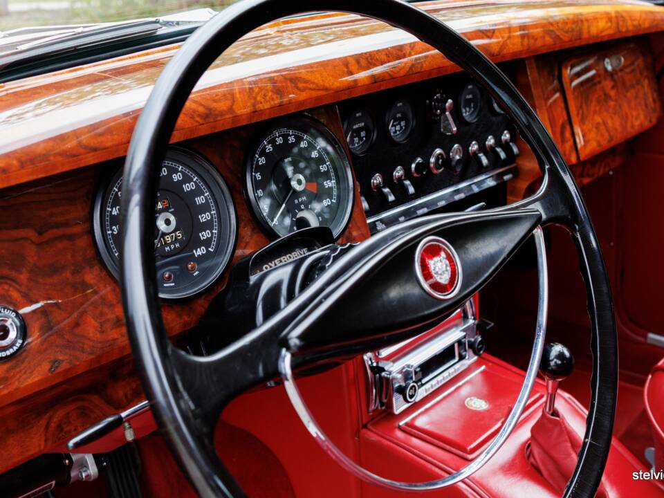 Bild 30/55 von Jaguar Mk II 3.8 (1963)