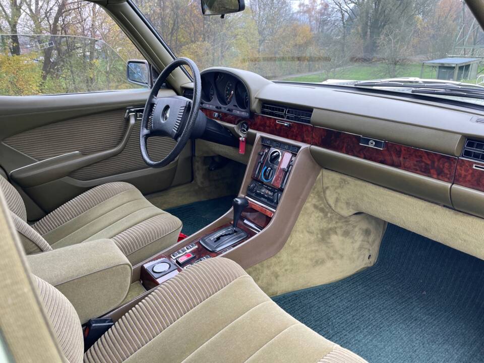 Bild 2/45 von Mercedes-Benz 450 SEL 6,9 (1978)