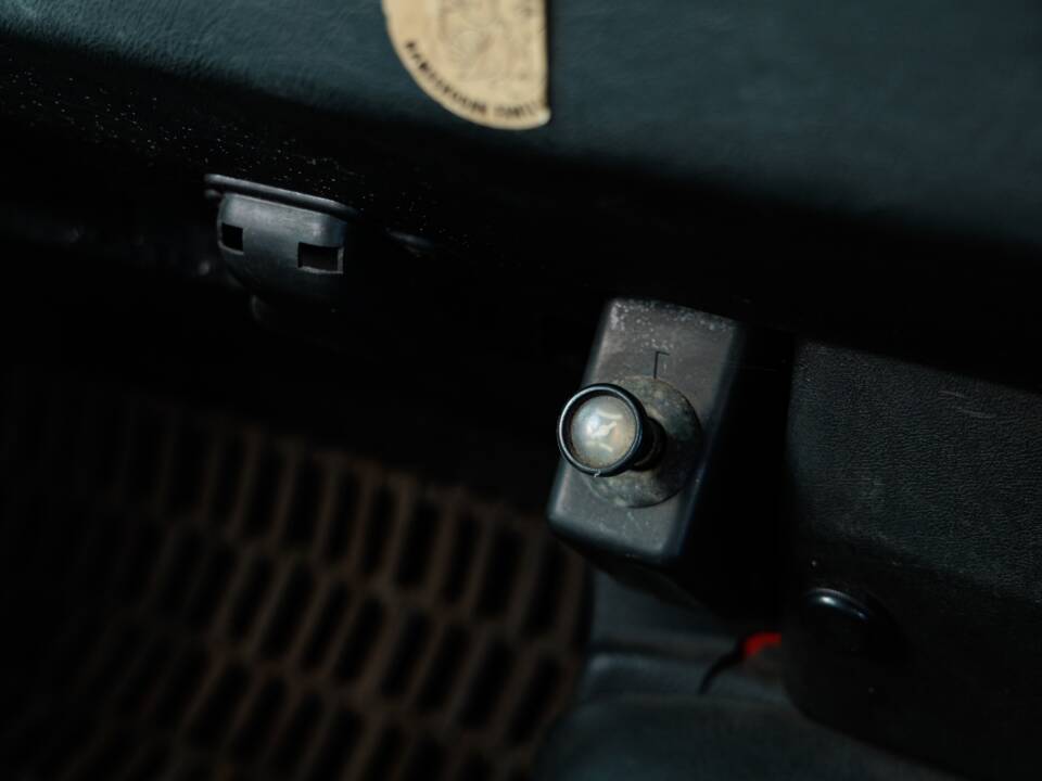 Afbeelding 37/50 van Land Rover Defender 110 (1983)