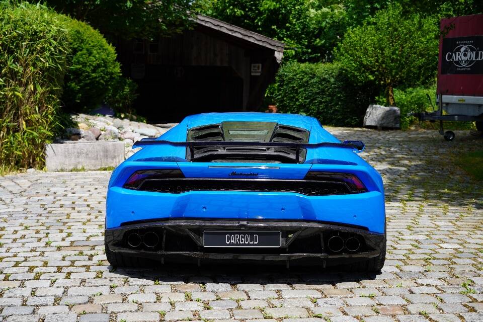 Image 3/10 of Lamborghini Huracán LP 610-4 (2016)