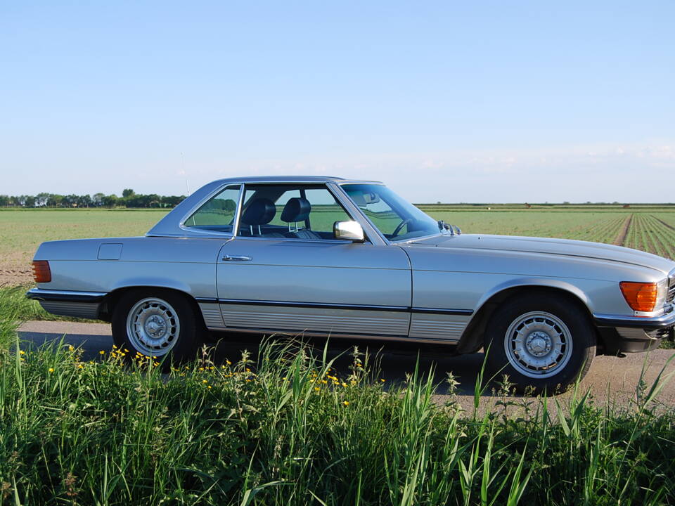 Image 4/87 of Mercedes-Benz 280 SL (1982)