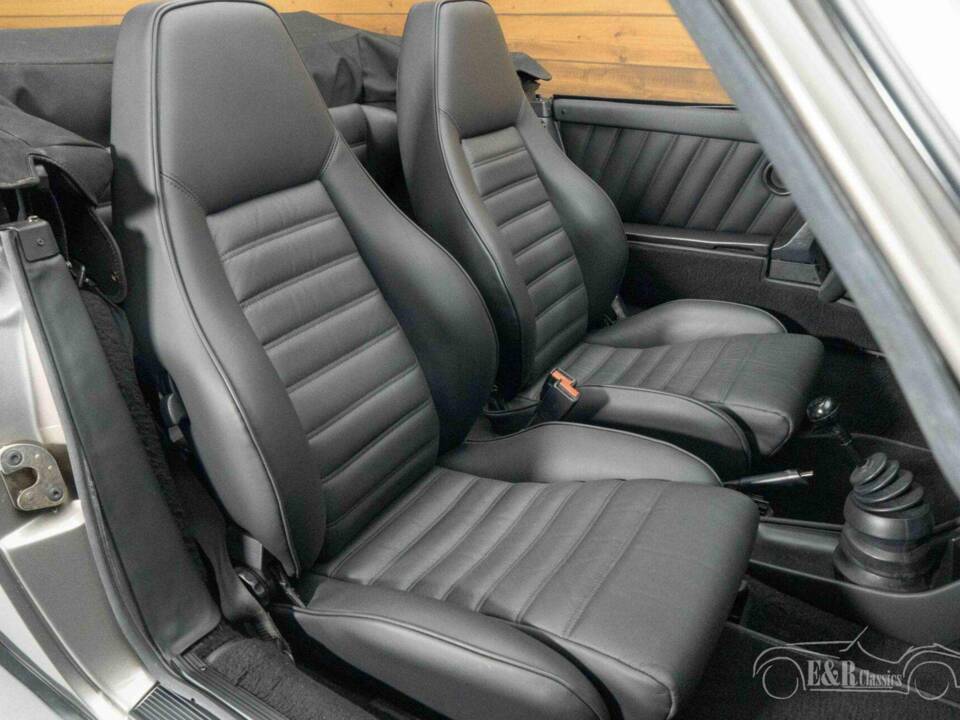 Image 7/19 of Porsche 911 SC 3.0 (1983)