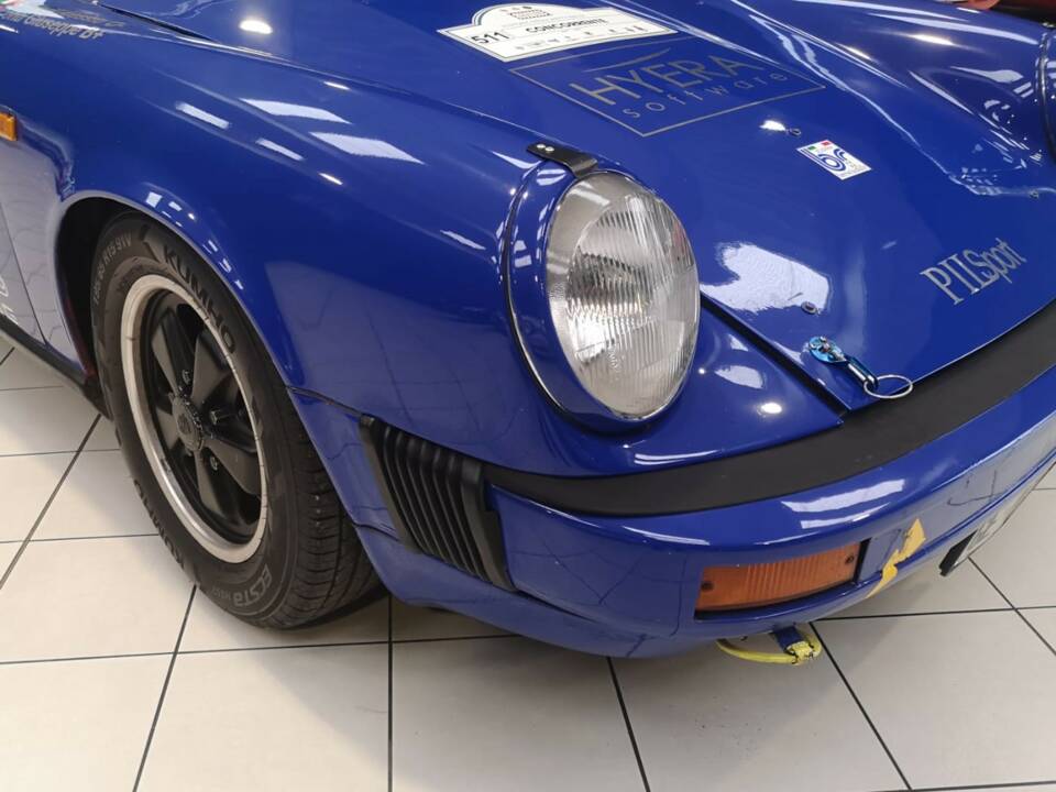 Image 16/47 of Porsche 911 Carrera 2.7 (1974)