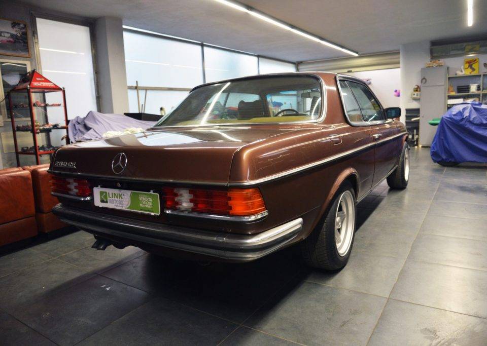 Image 7/10 of Mercedes-Benz 280 CE (1979)