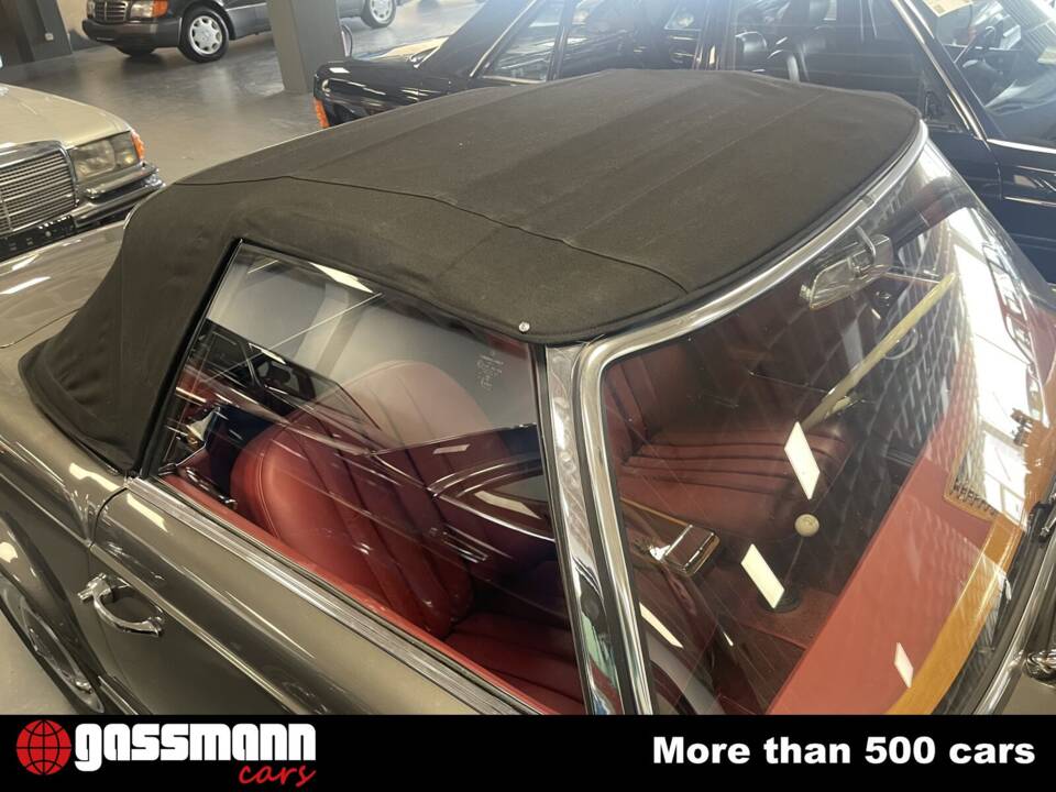 Image 11/15 of Mercedes-Benz 230 SL (1964)