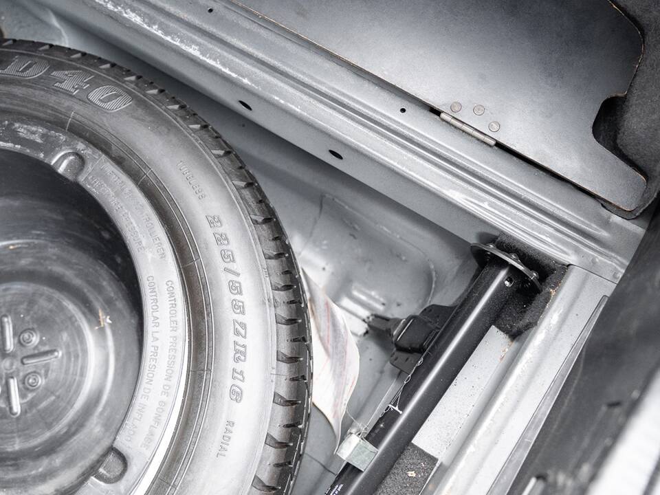 Bild 57/61 von Mercedes-Benz 500 E (1992)