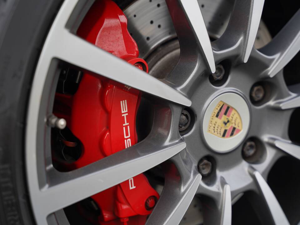 Bild 42/50 von Porsche 911 Carrera 4S (2017)