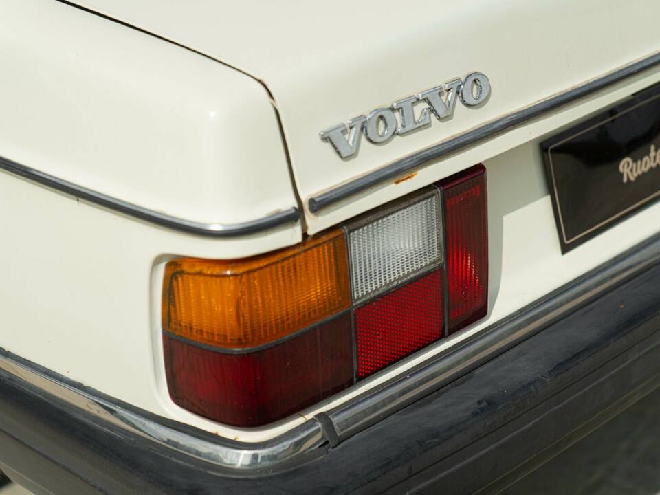 Bild 10/50 von Volvo 240 Diesel (1982)
