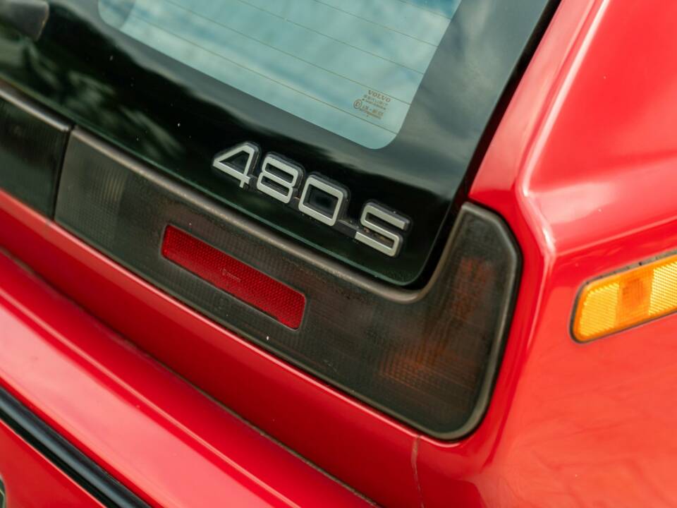 Image 16/50 of Volvo 480 S (1993)