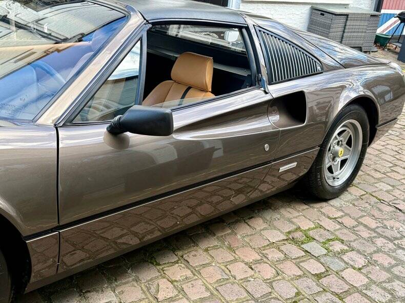 Image 38/50 of Ferrari 308 GTS (1900)