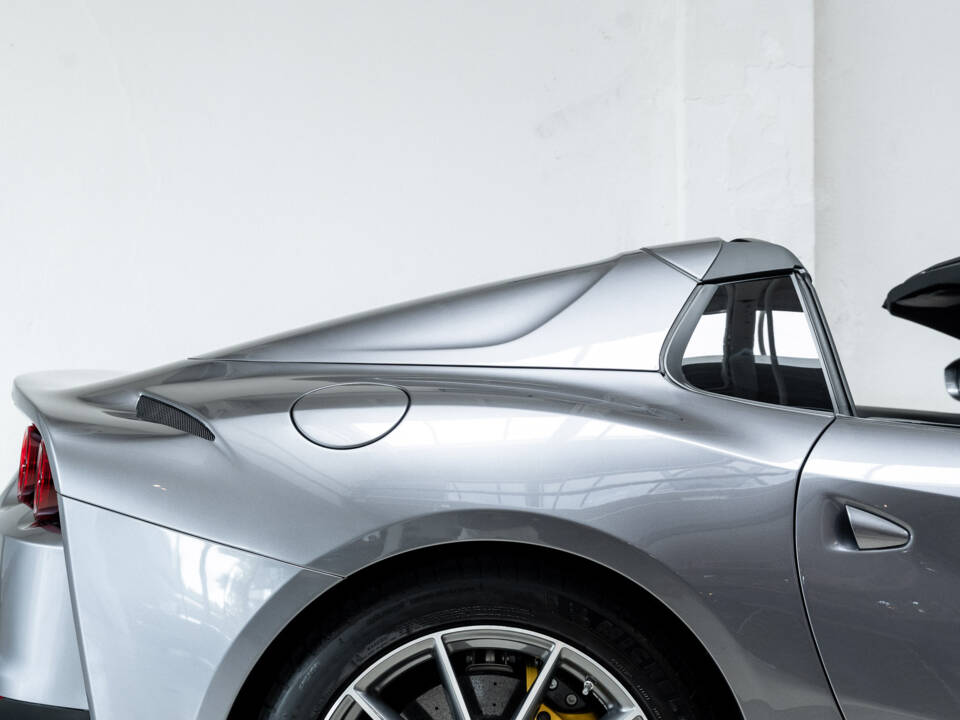 Bild 43/52 von Ferrari 812 GTS (2023)