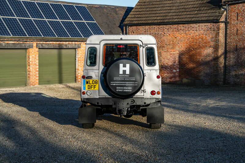 Immagine 15/50 di Land Rover Defender 110 (2008)