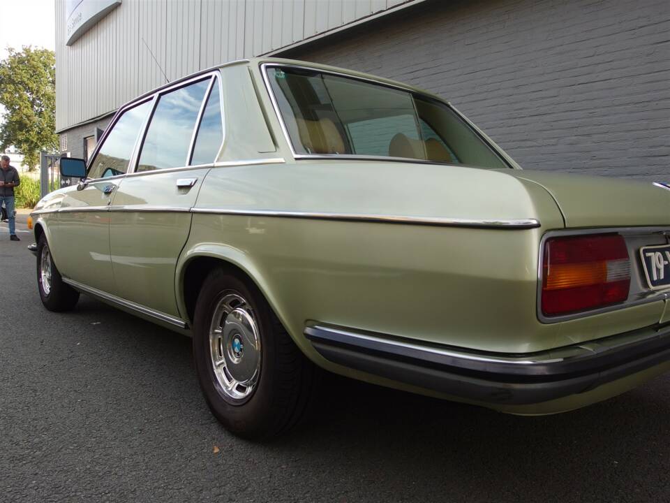 Image 33/95 de BMW 2500 (1977)