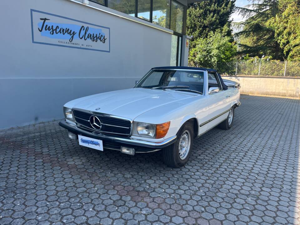 Image 2/26 of Mercedes-Benz 350 SL (1974)