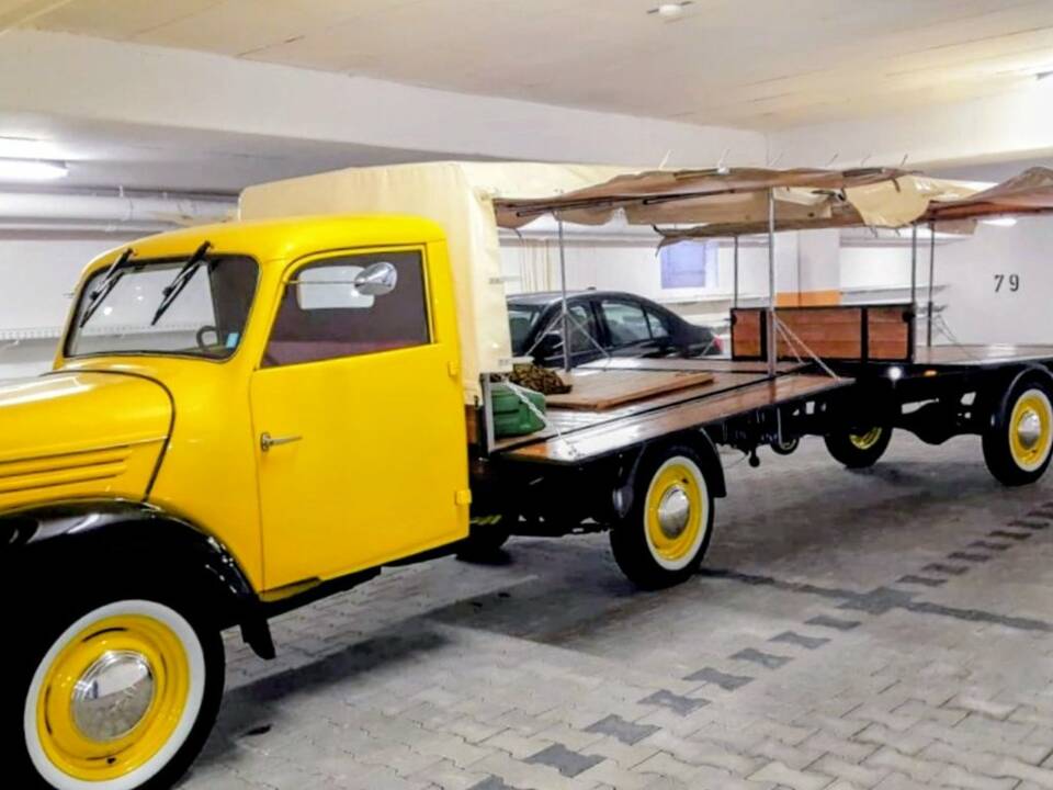 Image 4/8 of Barkas V 901/2 (1959)