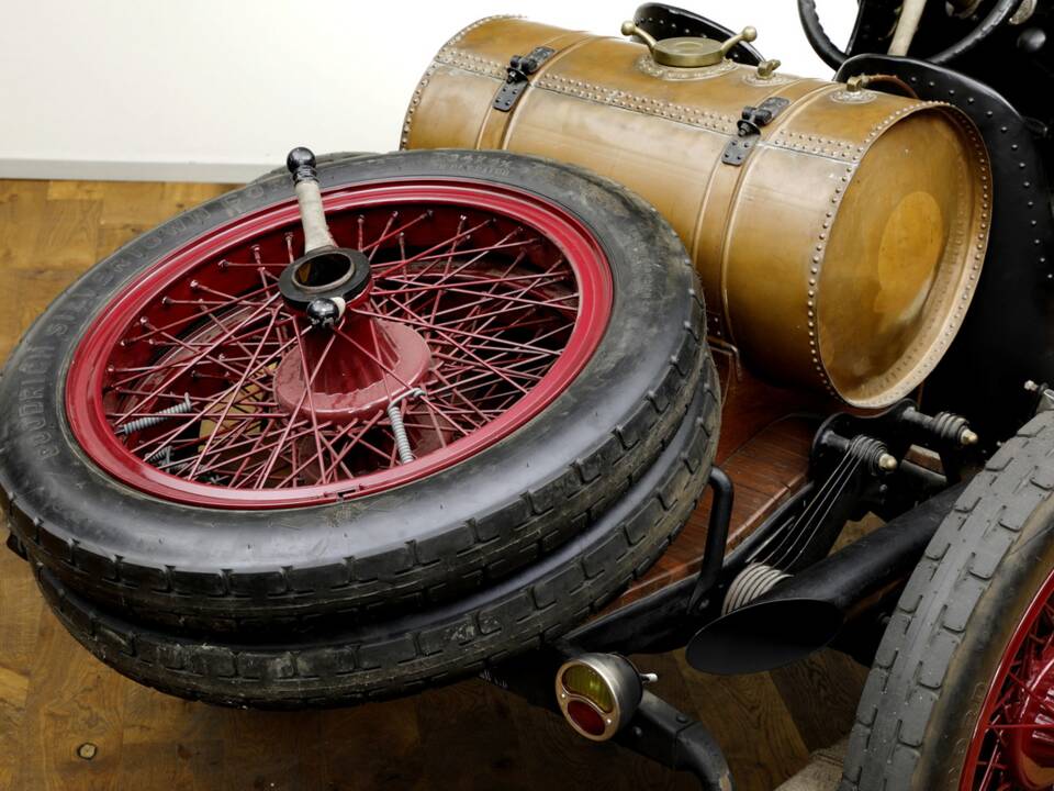 Image 13/21 of Hudson Super Six (1922)