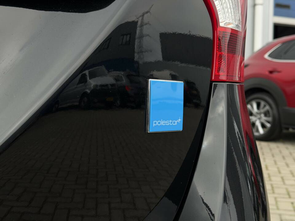 Obraz 25/40 pojazdu Volvo V60 Polestar (2017)