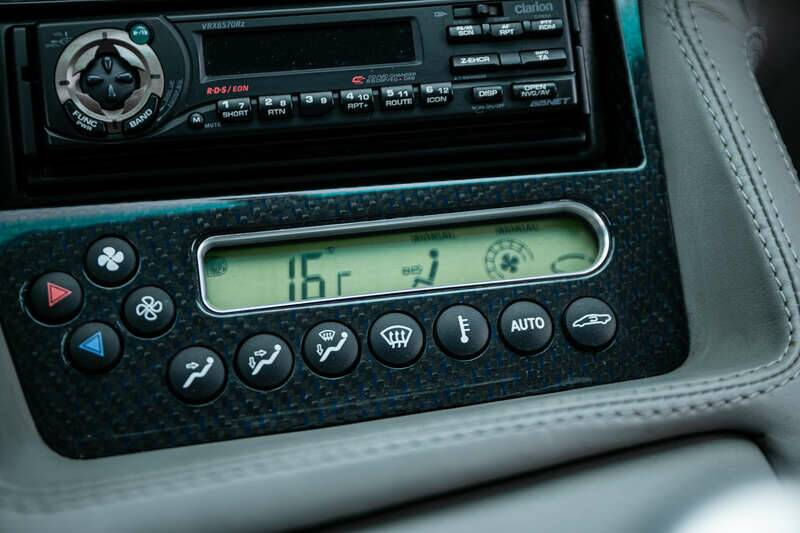 Image 19/43 of Lamborghini Diablo VT 6.0 (2000)