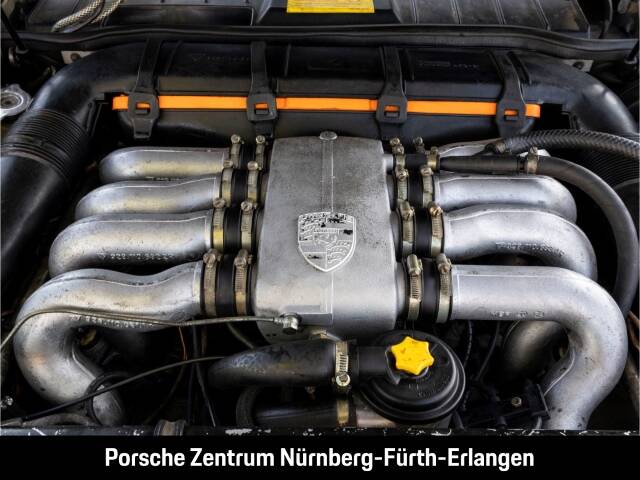Image 37/46 of Porsche 928 S (1985)