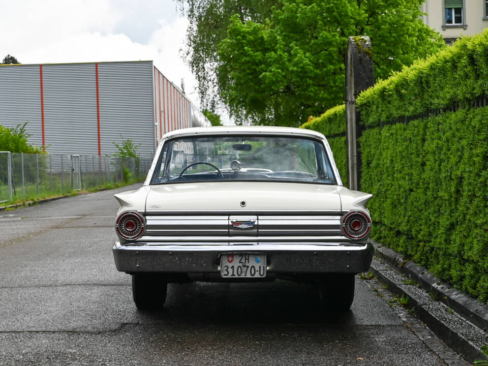 Image 17/70 of Ford Fairlane 500 (1963)