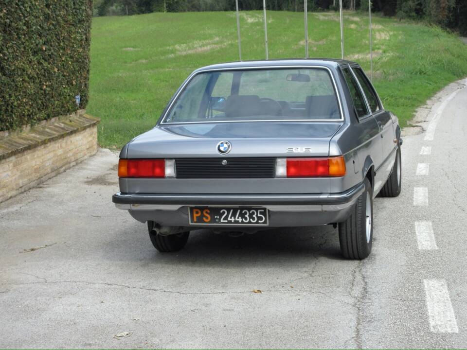 Imagen 4/22 de BMW 316 (1981)