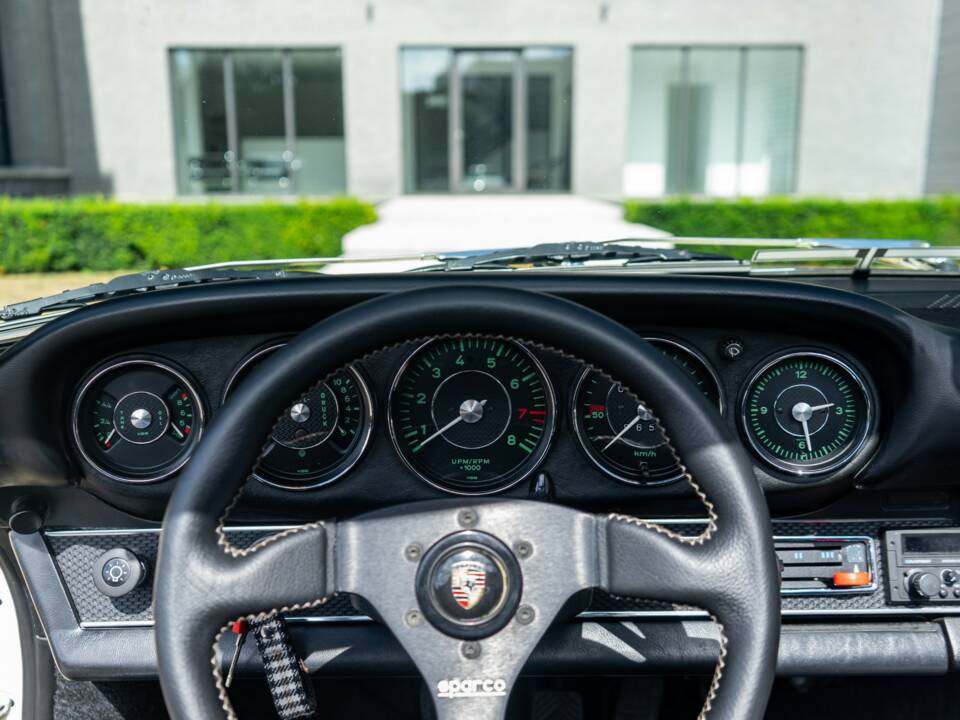 Imagen 38/41 de Porsche 911 Carrera 2.7 (1975)