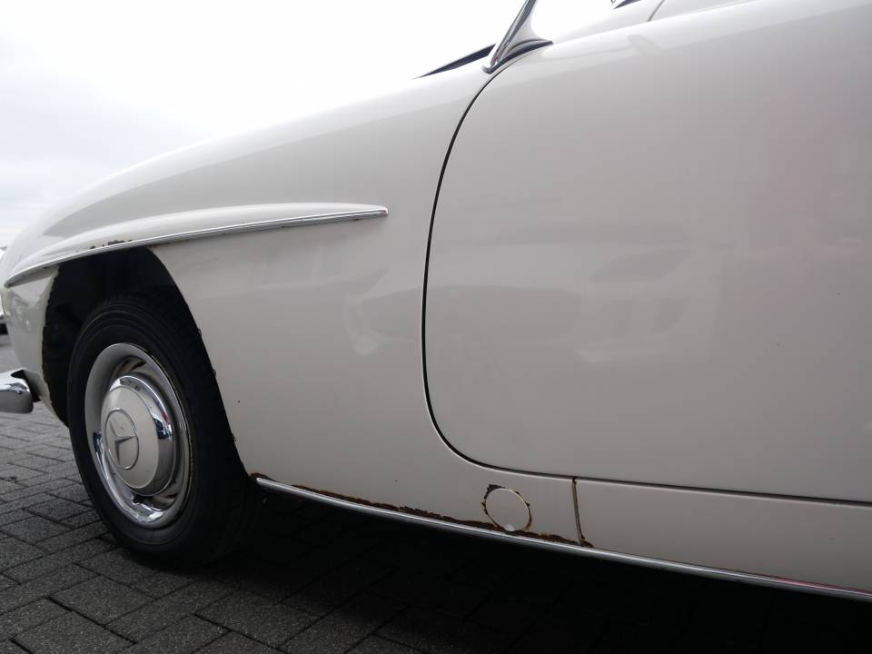 Image 29/36 of Mercedes-Benz 190 SL (1962)