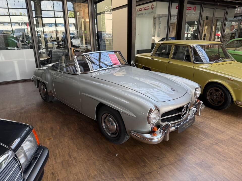 Image 1/17 of Mercedes-Benz 190 SL (1961)