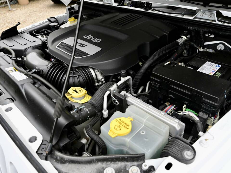 Afbeelding 41/50 van Jeep Grand Cherokee 6.4 V8 SRT (2014)