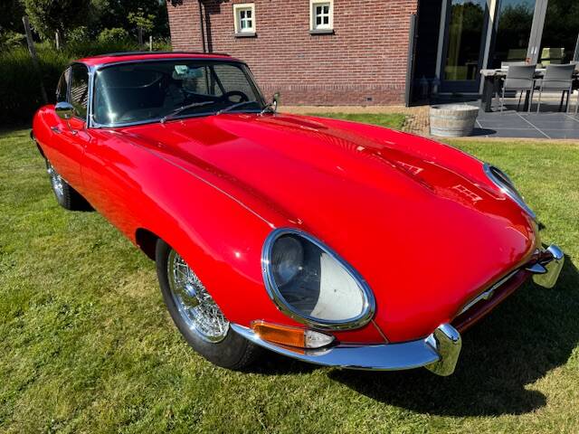 Image 11/35 de Jaguar Type E 3.8 (1963)