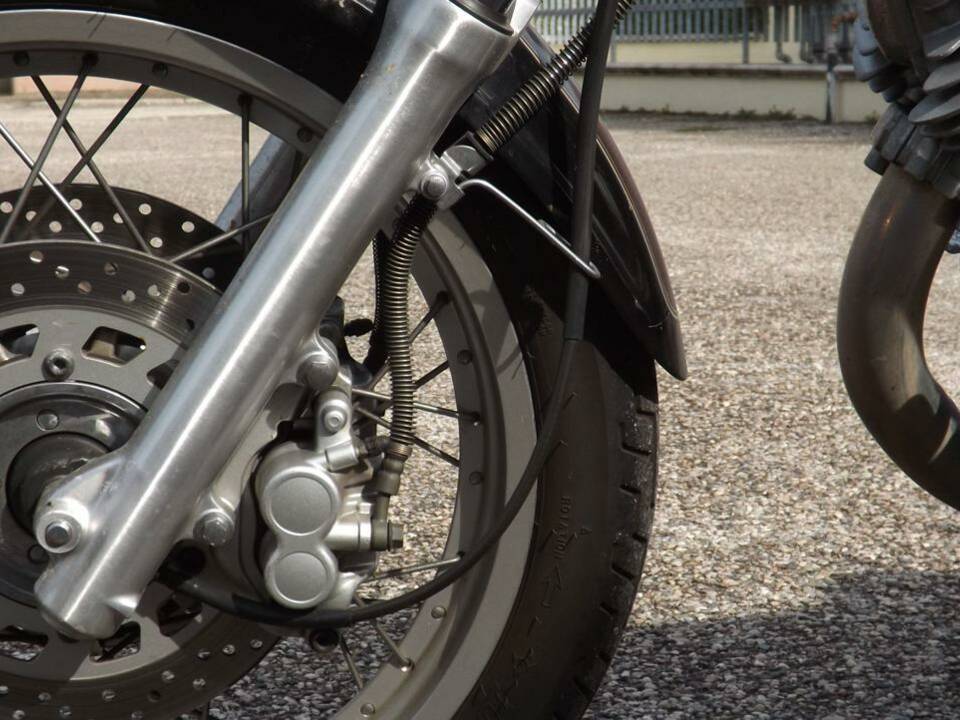 Bild 45/49 von Yamaha XV 1100 Virago (1995)