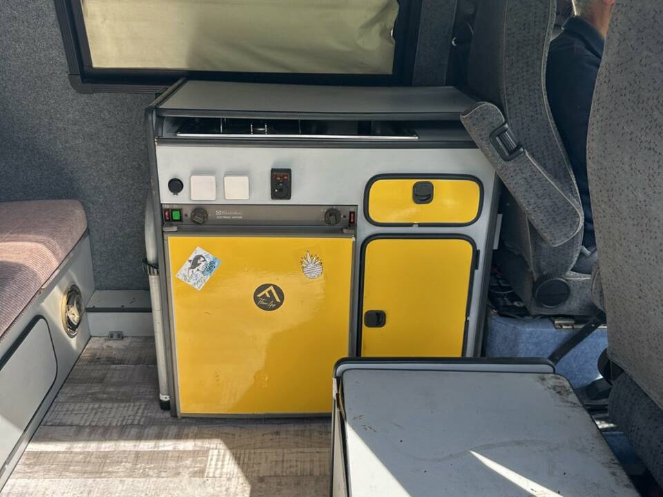 Bild 6/8 von Volkswagen T3 Westfalia Mosaik 1.6 (1981)