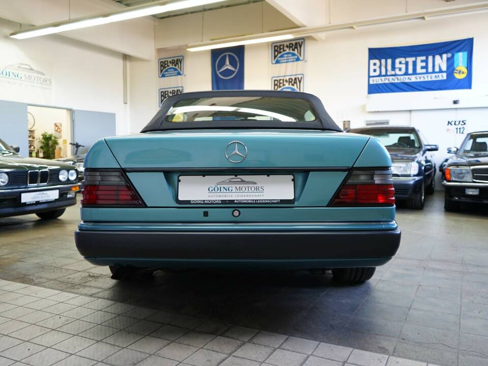 Afbeelding 15/50 van Mercedes-Benz 300 CE-24 (1993)
