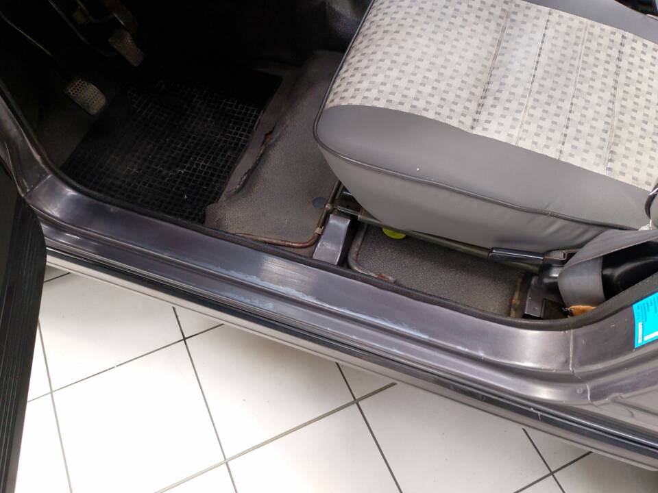 Bild 25/42 von Suzuki SJ 413 (1988)