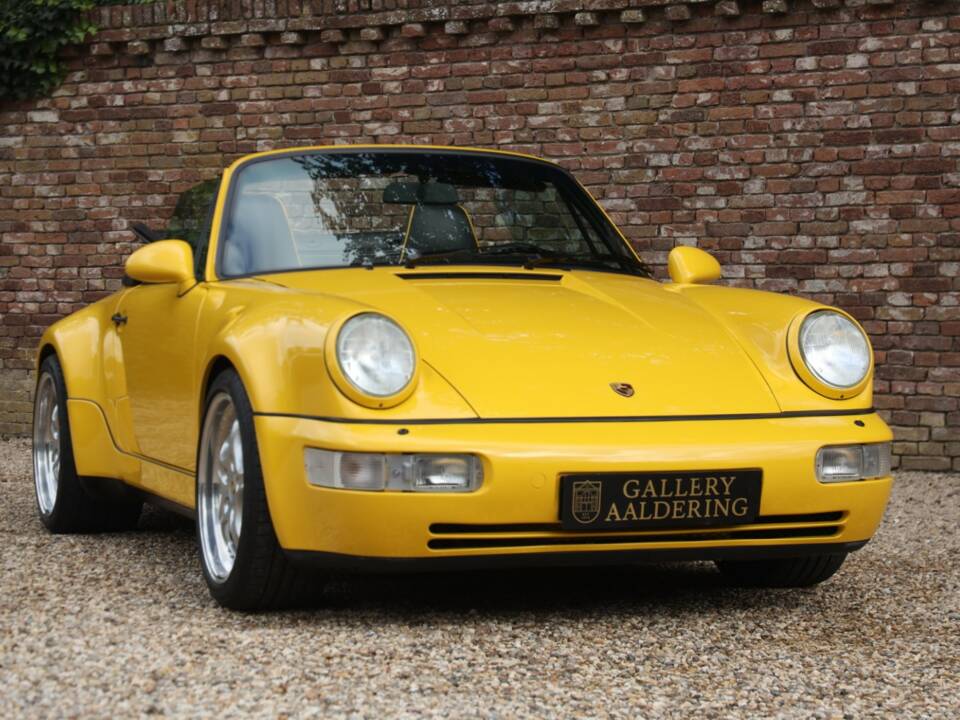 Image 36/50 of Porsche 911 Carrera 2 &quot;America Roadster&quot; (1993)