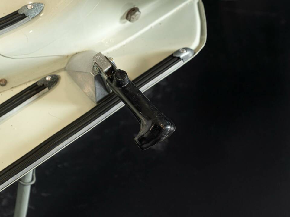 Image 13/33 of Piaggio DUMMY (1956)