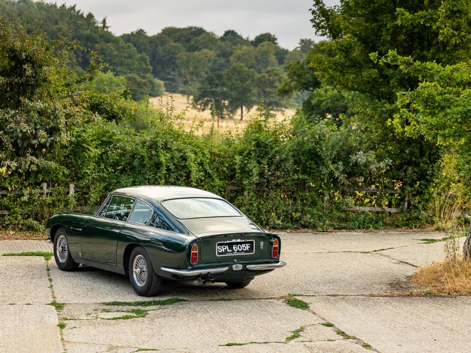 Bild 38/50 von Aston Martin DB 6 Vantage (1967)