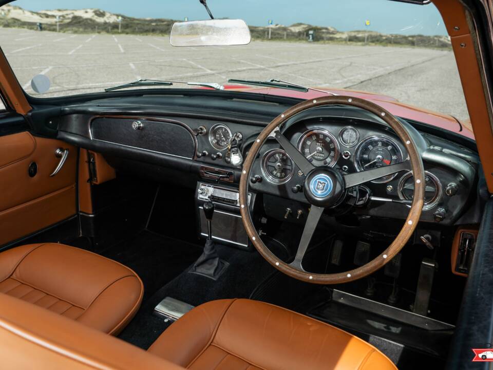 Bild 16/42 von Aston Martin DB 4 Vantage (1963)