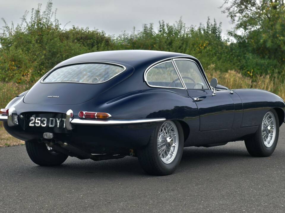 Image 6/50 de Jaguar Type E 3.8 (1962)