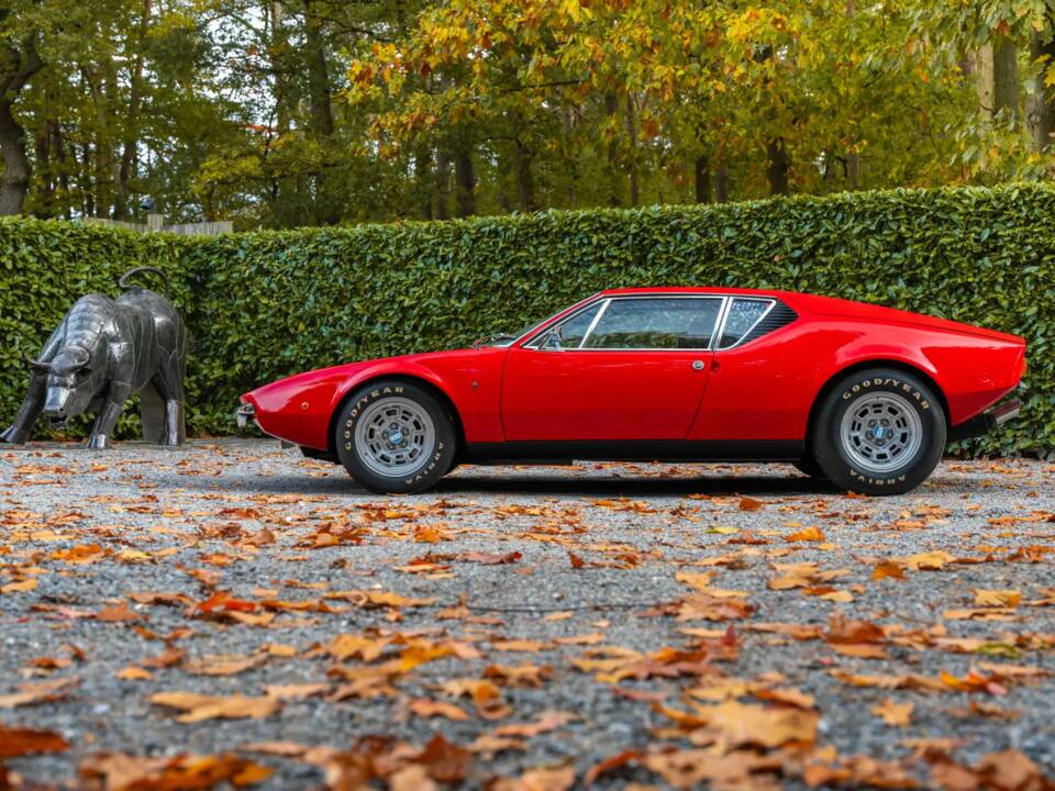 Image 2/17 of De Tomaso Pantera (1971)