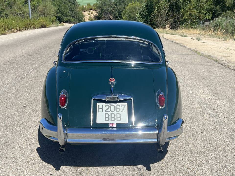 Image 7/8 de Jaguar XK 150 3.4 S FHC (1960)