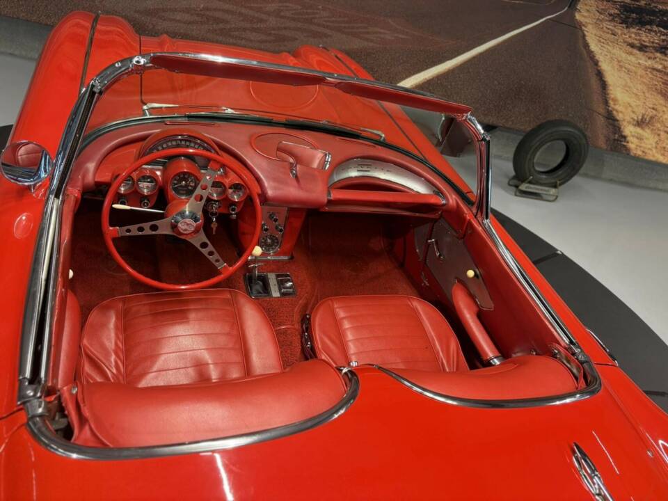 Image 40/50 of Chevrolet Corvette (1959)