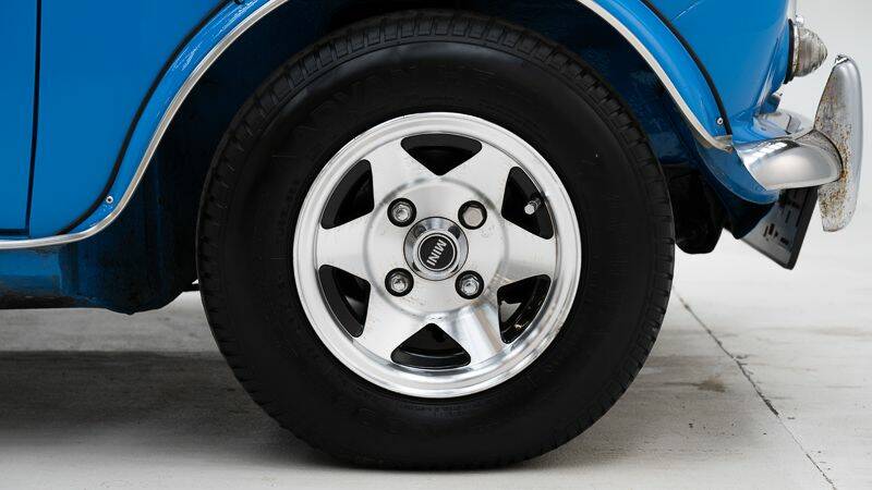 Imagen 11/15 de Mini 1000 (1978)