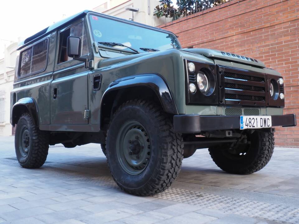 Imagen 5/17 de Land Rover Defender 90 Heritage (2006)