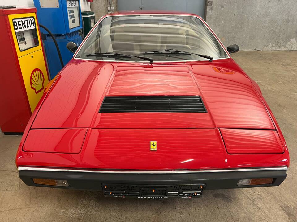 Image 4/17 of Ferrari Dino 308 GT4 (1977)