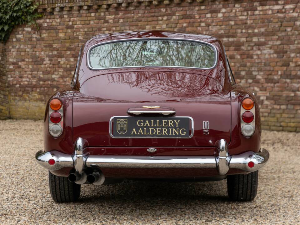 Image 6/50 de Aston Martin DB 5 Vantage (1965)