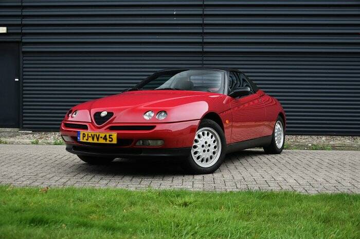 Immagine 2/7 di Alfa Romeo Spider 2.0 Twin Spark 16V (1996)