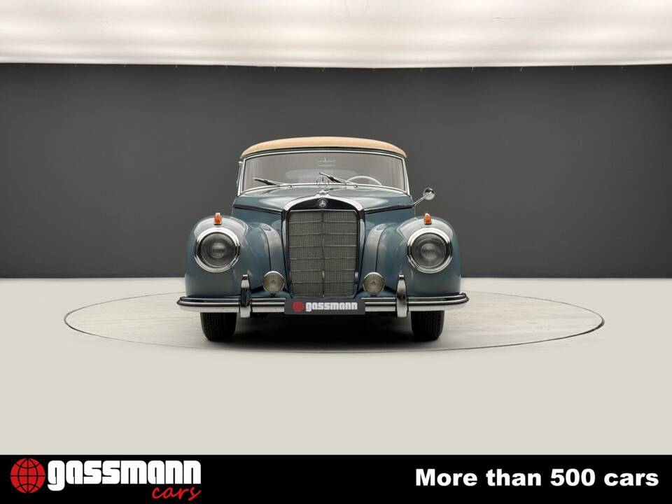 Immagine 2/15 di Mercedes-Benz 300 S Roadster (1952)
