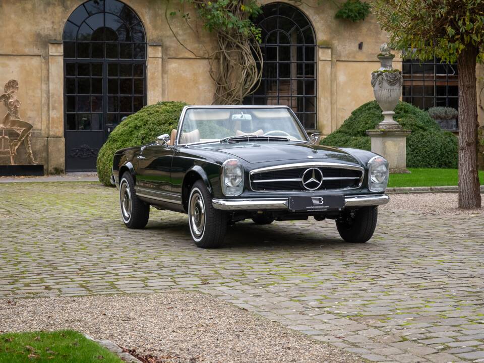 Imagen 3/30 de Mercedes-Benz 250 SL (1967)